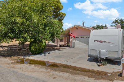 9825 Sally Ave, California City CA 93505