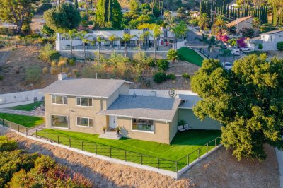 8013 Hollywood Way, Sun Valley CA 91352