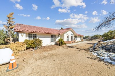 3010 Silver Ridge Dr, Pinon Hills CA 92372