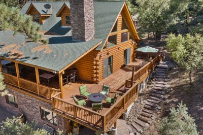 1613 Freeman Dr, Pine Mountain Club CA 93222