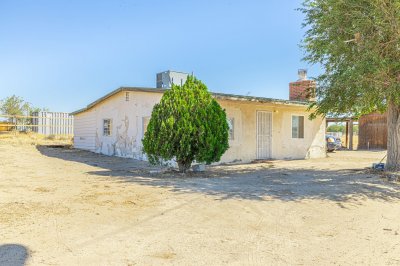 47904 West 90th Street, Lancaster CA 93536