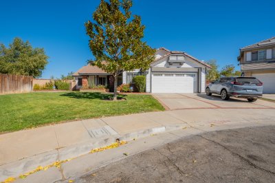 37347 Waterman Ave, Palmdale CA 93550