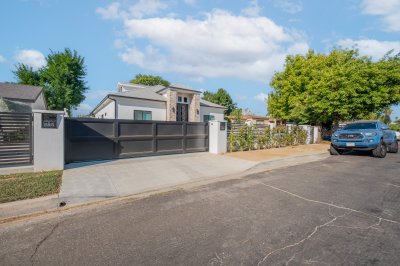 15933 Leadwell Street, Van Nuys CA 91406