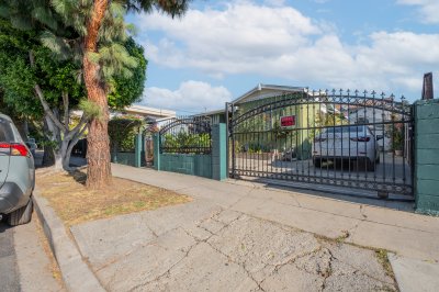 3161 Estara Avenue, Los Angeles CA 90065