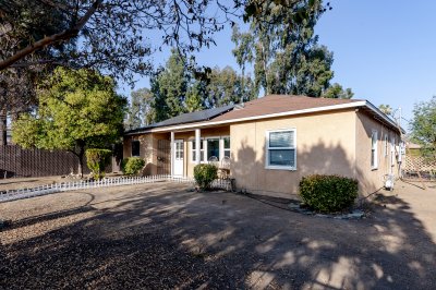 9664 Laurel Canyon Boulevard, Arleta CA 91331