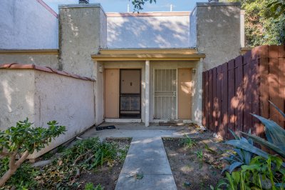 21017 Gresham St Unit 16, Canoga Park CA 91304