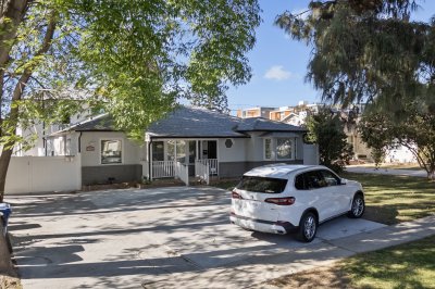 9035 Rathburn Avenue, Northridge CA 91325