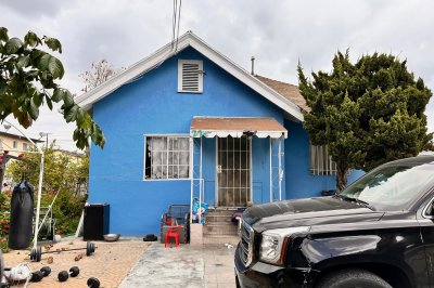 227 West 47th Street, Los Angeles, CA 90037 | Similar Property Thumbnail