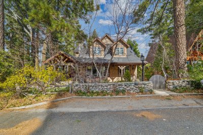 24848 Matterhorn Court, Crestline CA 92325