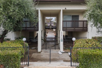 23515 Lyons Ave Unit 210, Santa Clarita CA 91355